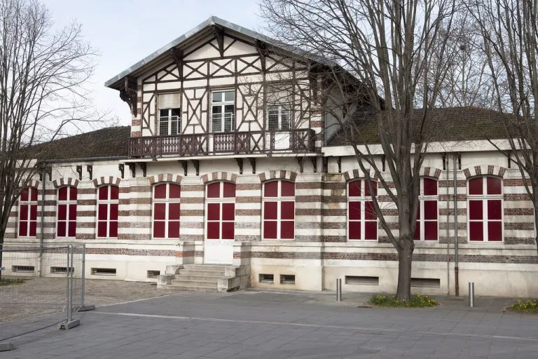 Le Hall de la Chanson